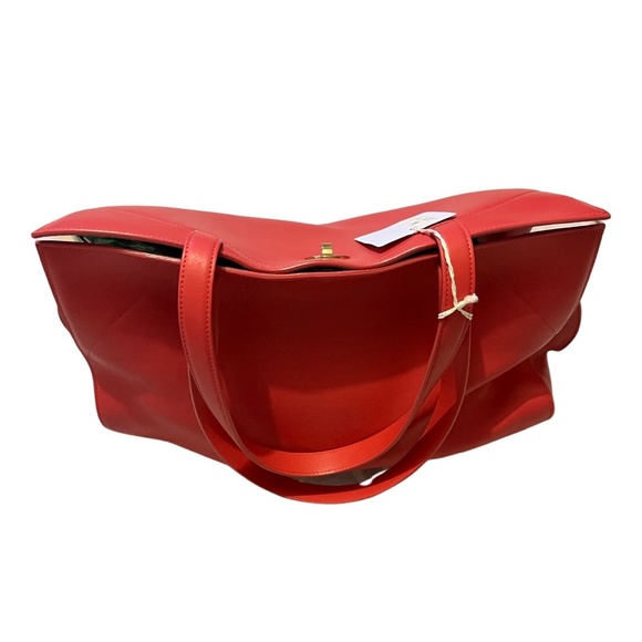 Bag - Picture 2 of 3